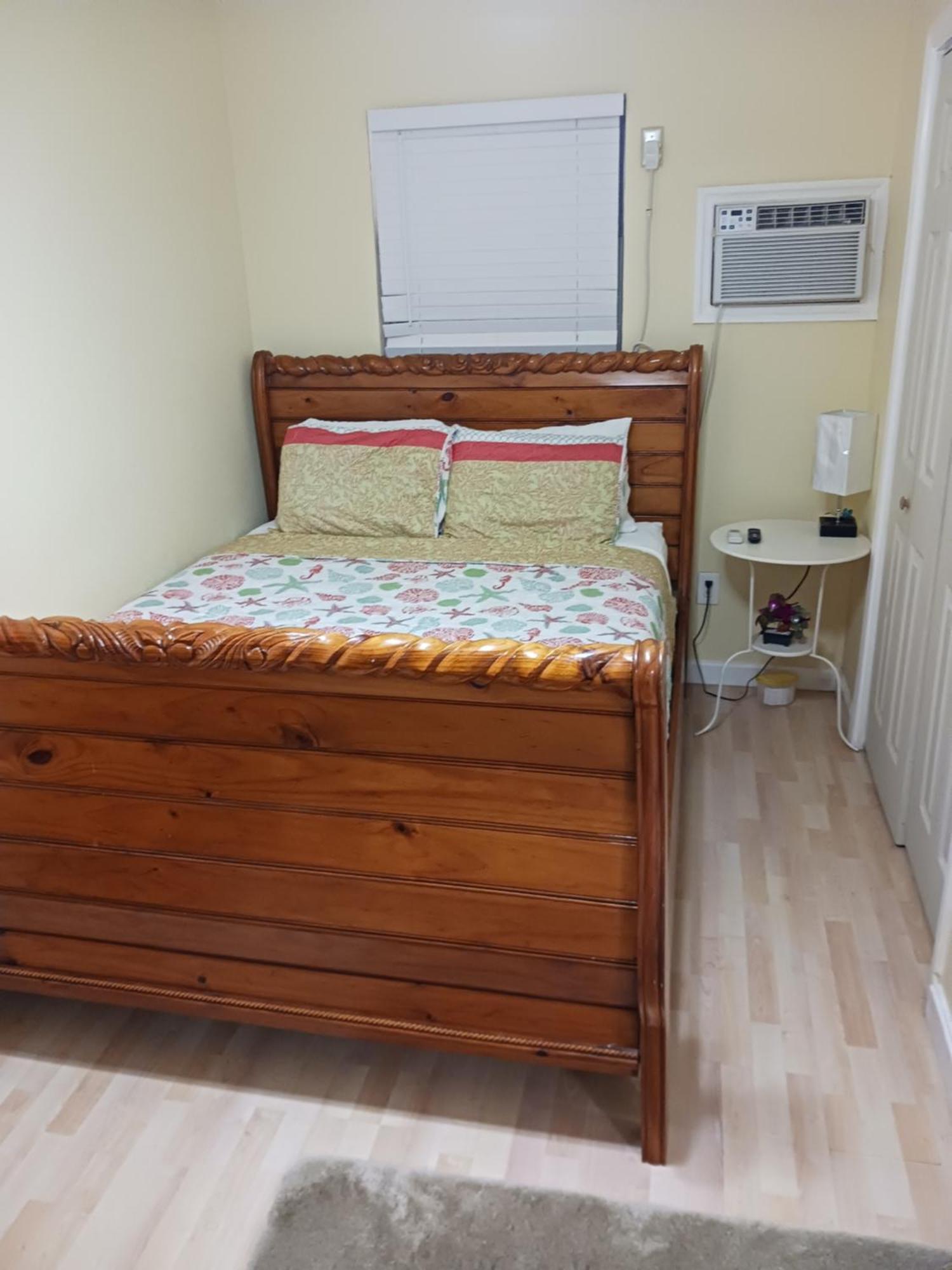 אליס טאון Smalls Cozy Rest With Dock מראה חיצוני תמונה